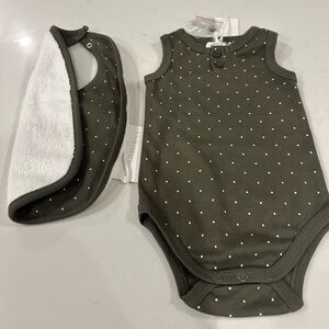 Jamie Kay organic cotton body suit with bib NWT size 6-12 mo